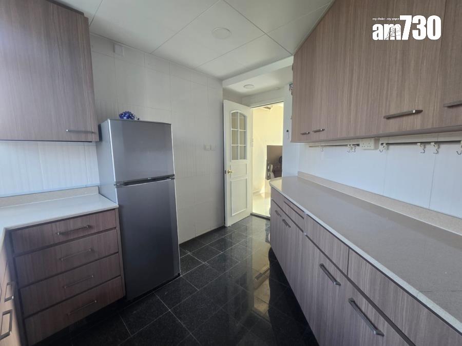 屯門全海景私樓三房套成交呎價$75XX 換樓客「9球」連車位入手(有圖)|二手樓成交