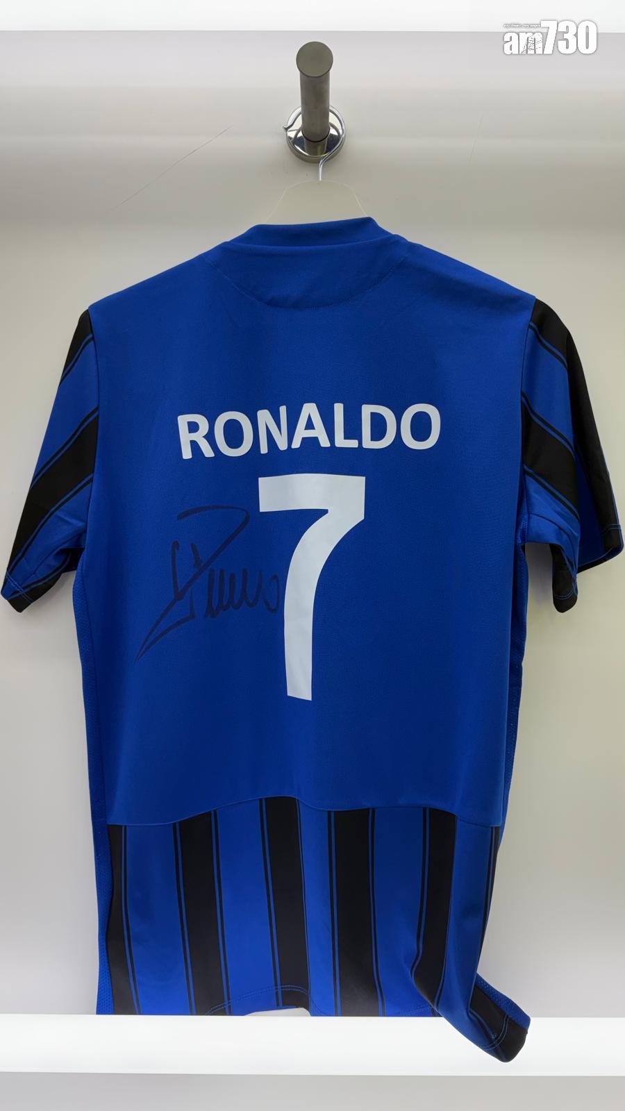 CR7 LIFE官方店@時代廣場,C朗拿度簽名版安多里尼亞球衣公開發售。