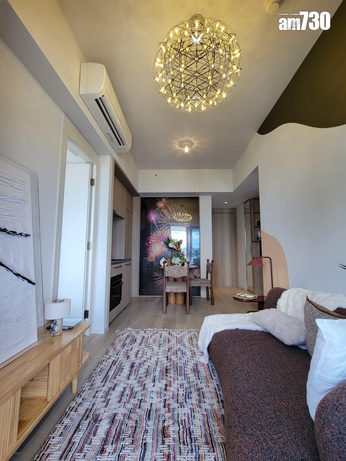 柏蔚森示範單位|385呎交樓標準兩房 前迎維港海景(多圖有片)|啟德新盤