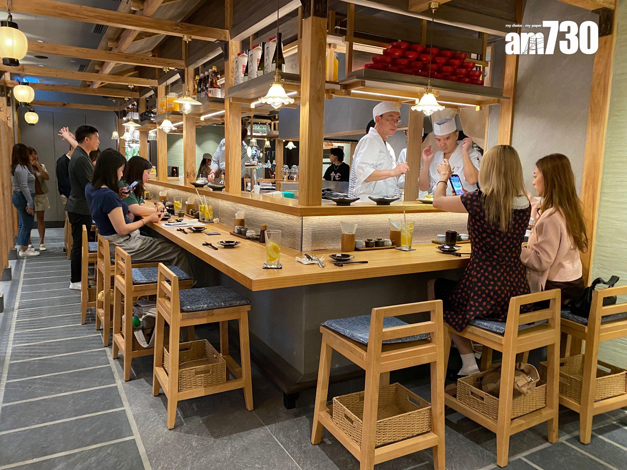 環境比福岡總店大一半,設有兩邊開放式天婦羅吧枱,全場可容納40多個客人。