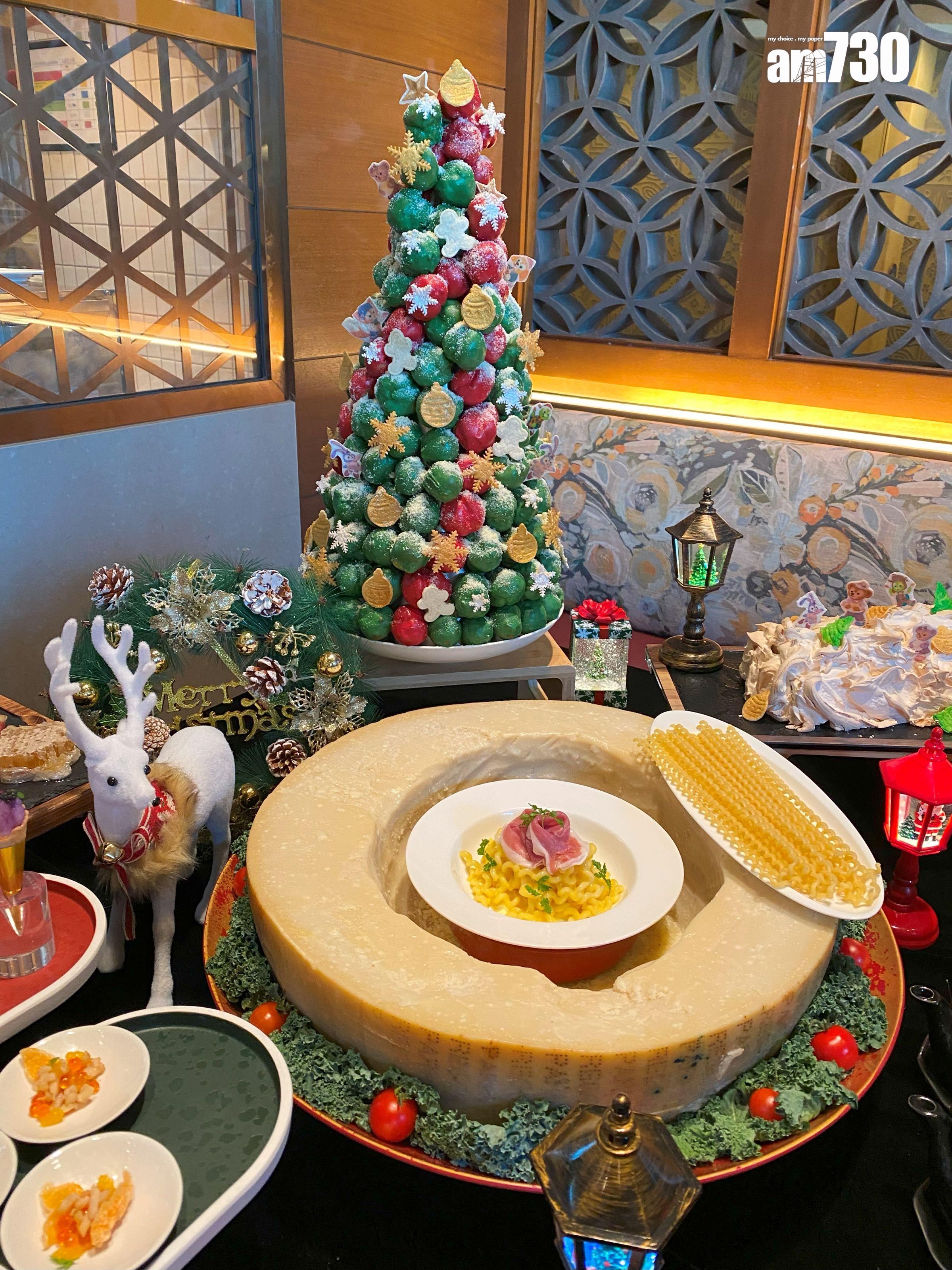 義大利捲捲寬條麵配帕爾瑪芝士及火腿(香港迪士尼樂園酒店 「翠樂庭餐廳」普通日子午餐成人$498,小童$328;特定日子午餐成人$598,小童$ 408,由12月21日至2026年1月1日供應。)