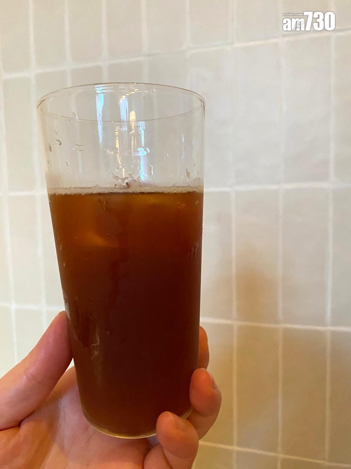 通力凍咖啡($48)帶果香,冰涼舒爽,有助解油膩,跟拌麵匹配。