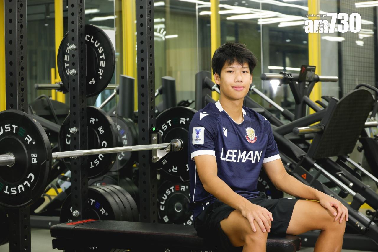 在蘇格蘭時,周子謙的技術和閱讀球賽的能力得到教練的肯定。(吳康琦攝)