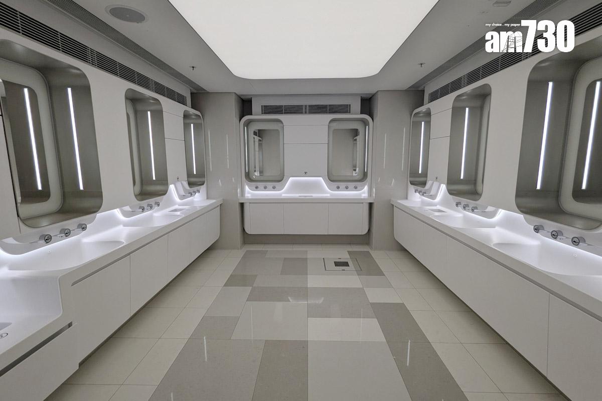 新二號客運大樓的洗手間。(羅庸軒攝)