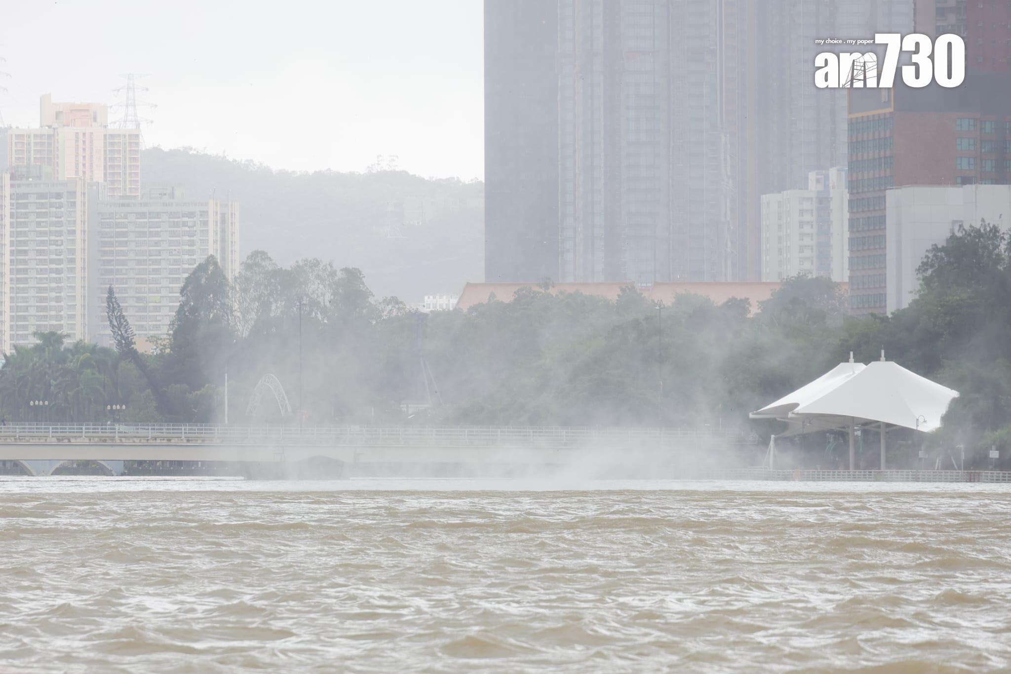 城門河出現水龍捲。(吳康琦攝)