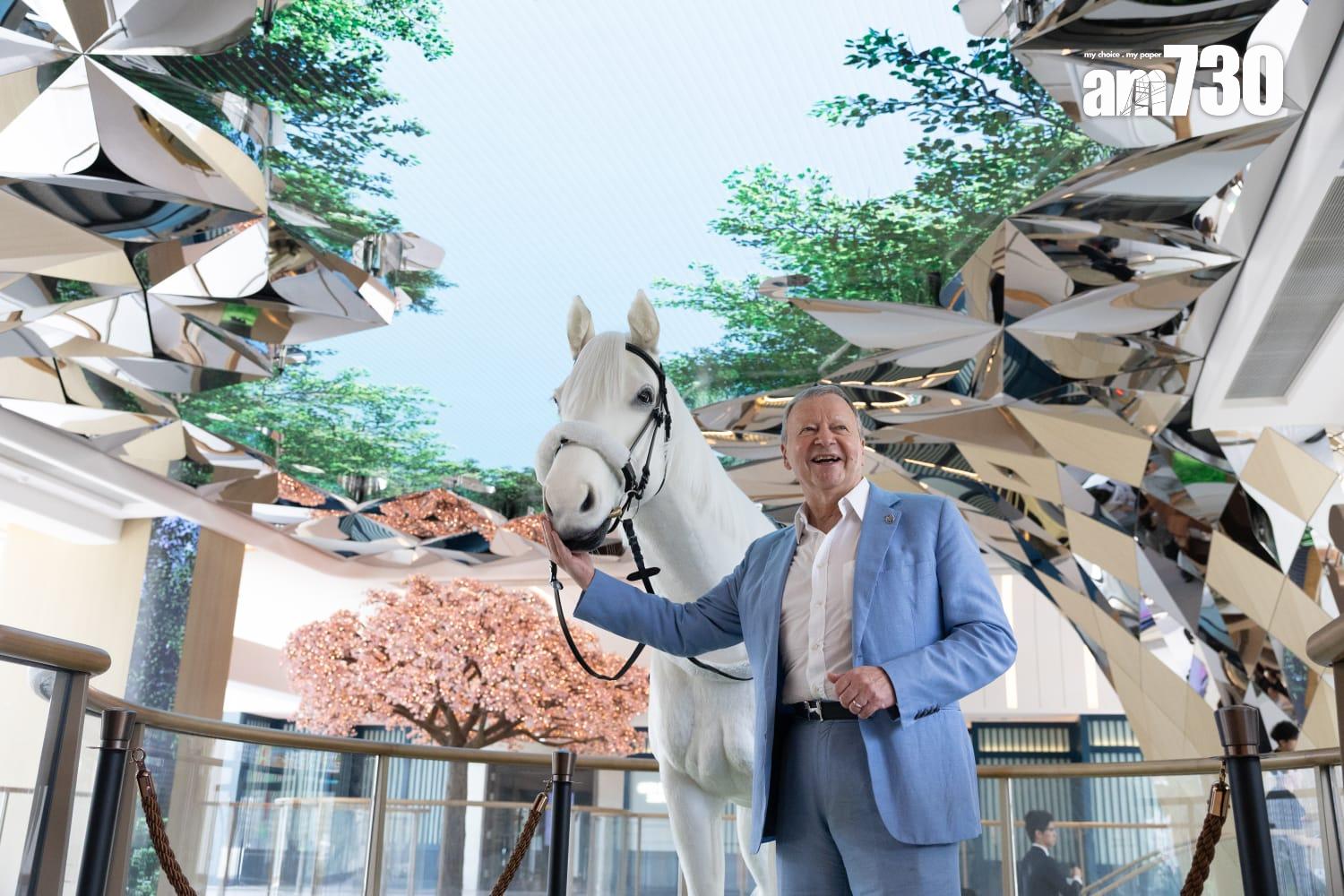 應家柏指,兩個新開放設施採用尖端數碼科技,為年輕一代精心打造煥然一新的進場及馬場體驗,提升他們對賽馬運動的興趣。(蘇文傑攝)