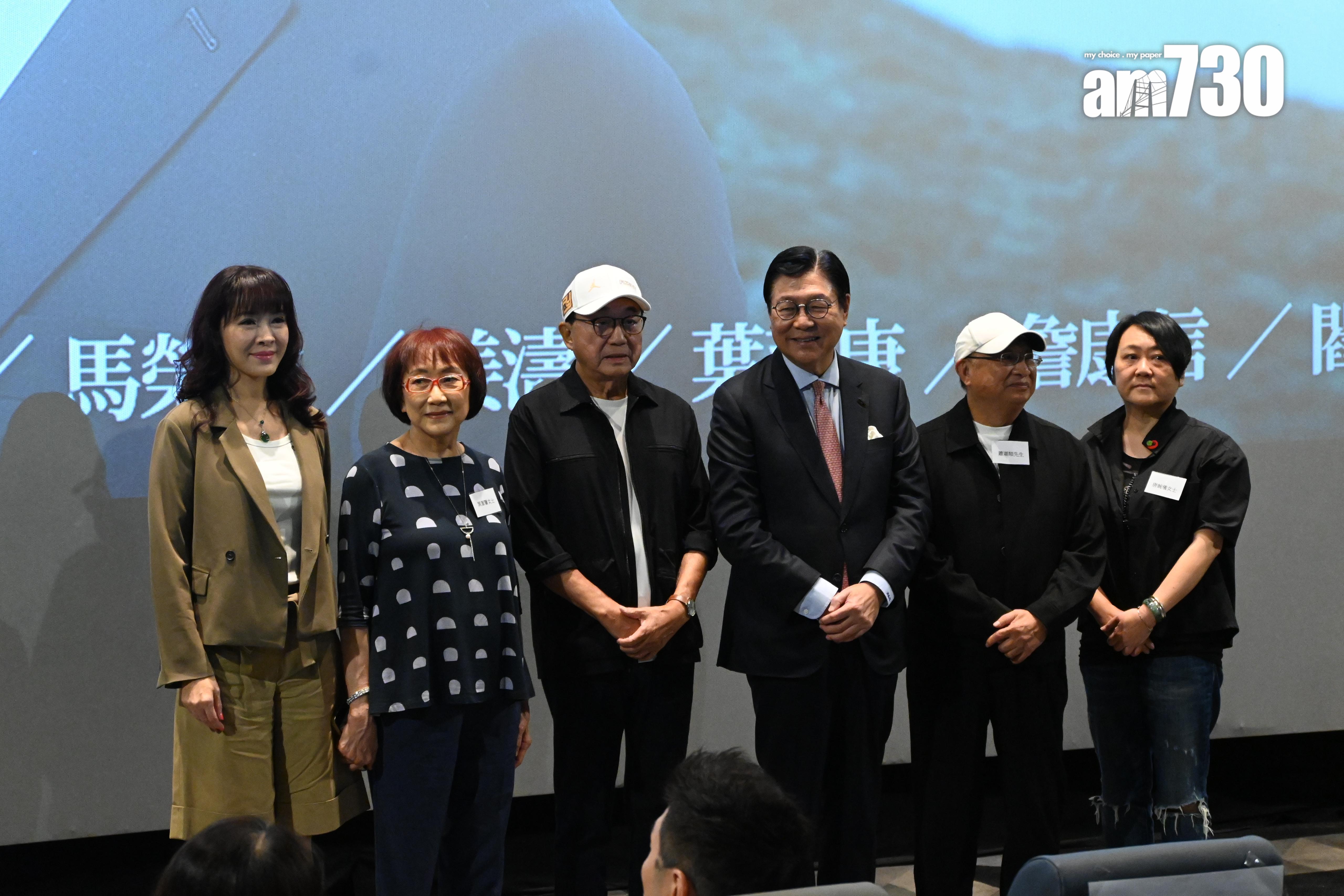 向海嵐在節目中擔任嘉賓主持,表示今次是一個很好的學習機會,從馬時亨身上學到很多東西。(娛樂組攝)