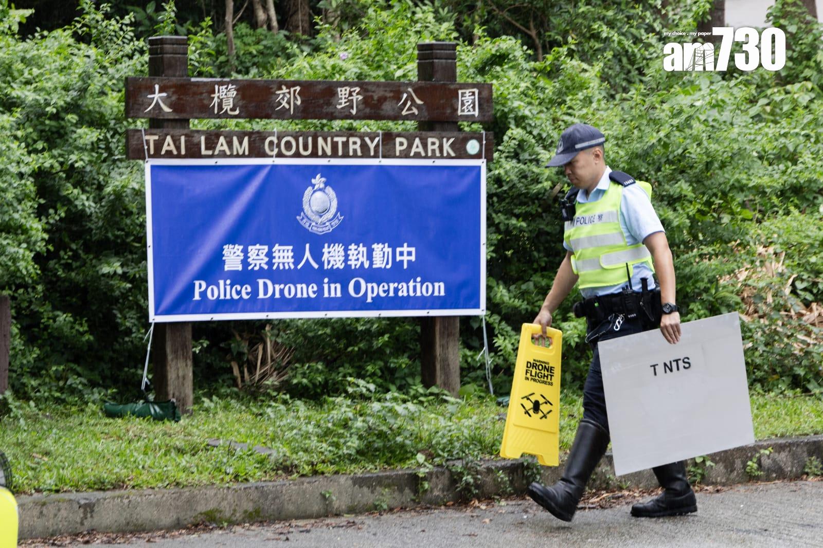 警方於荃錦公路打擊交通違例。(周令知攝)