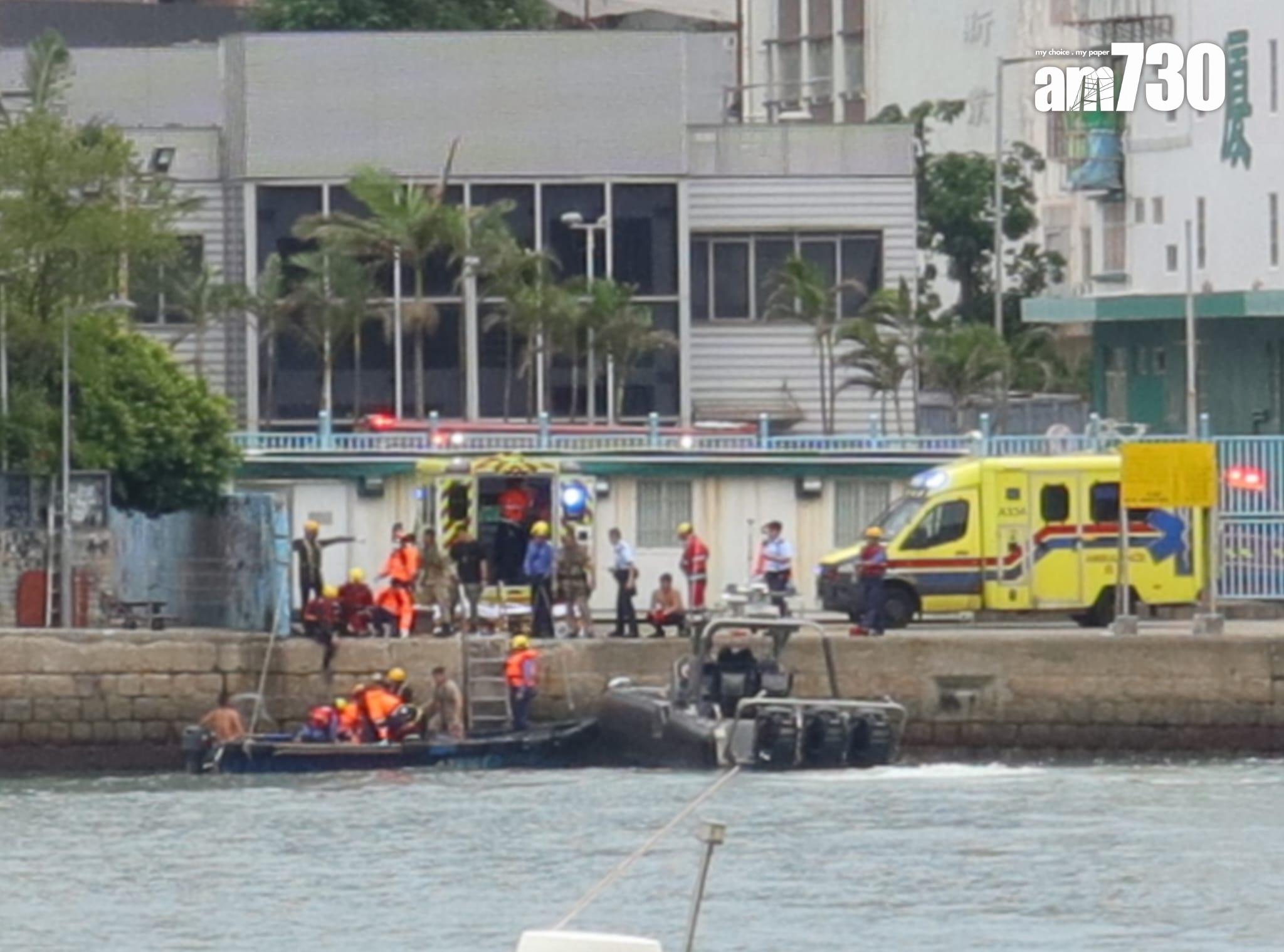 柴灣嘉業街有一家四口觀浪,其中3人墮海後被救起。(鍾式明攝)