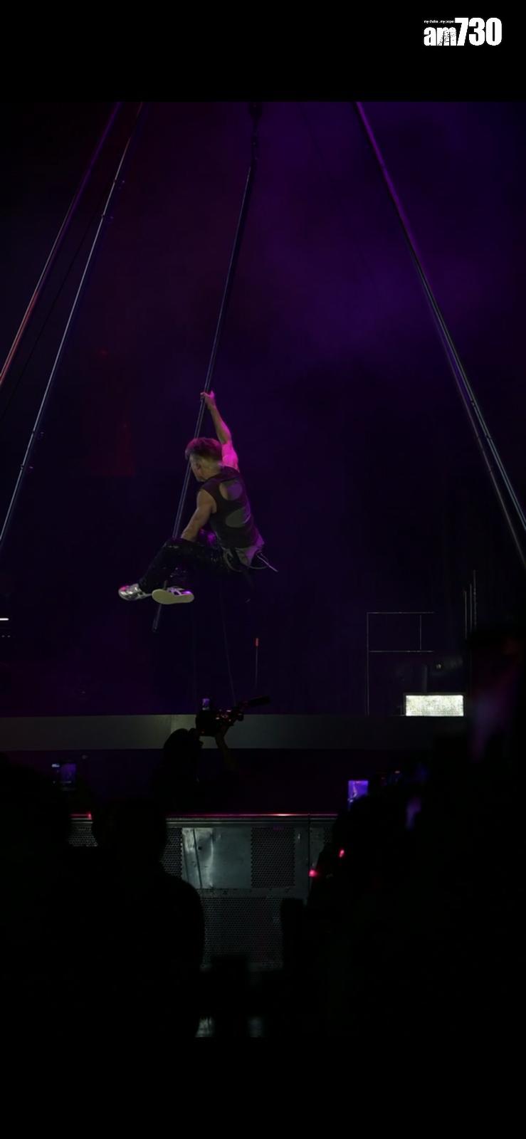 關智斌表演空中pole dace時象出意外。