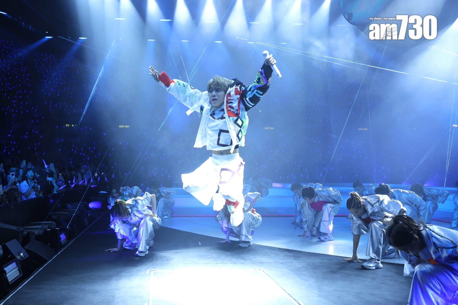 林家謙的肚臍留言,成為粉絲的關注。(林俊源攝)