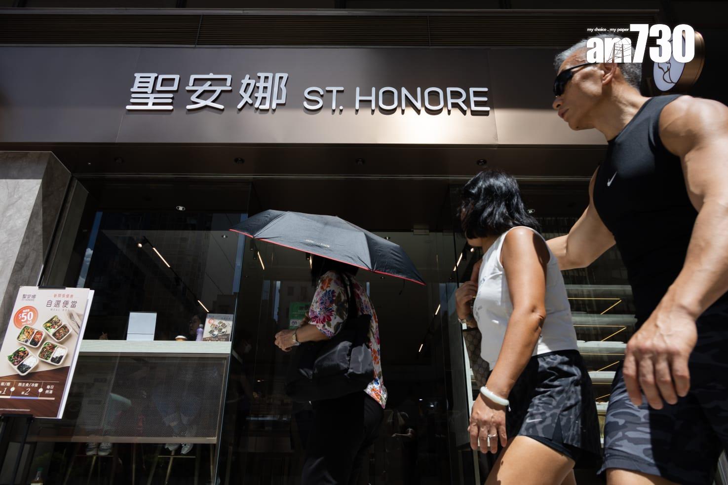 連鎖西餅店聖安娜餅屋突進軍兩餸飯市場,在太子分店推出50元「韓式兩餸飯」,提供堂食座位。(周令知攝)