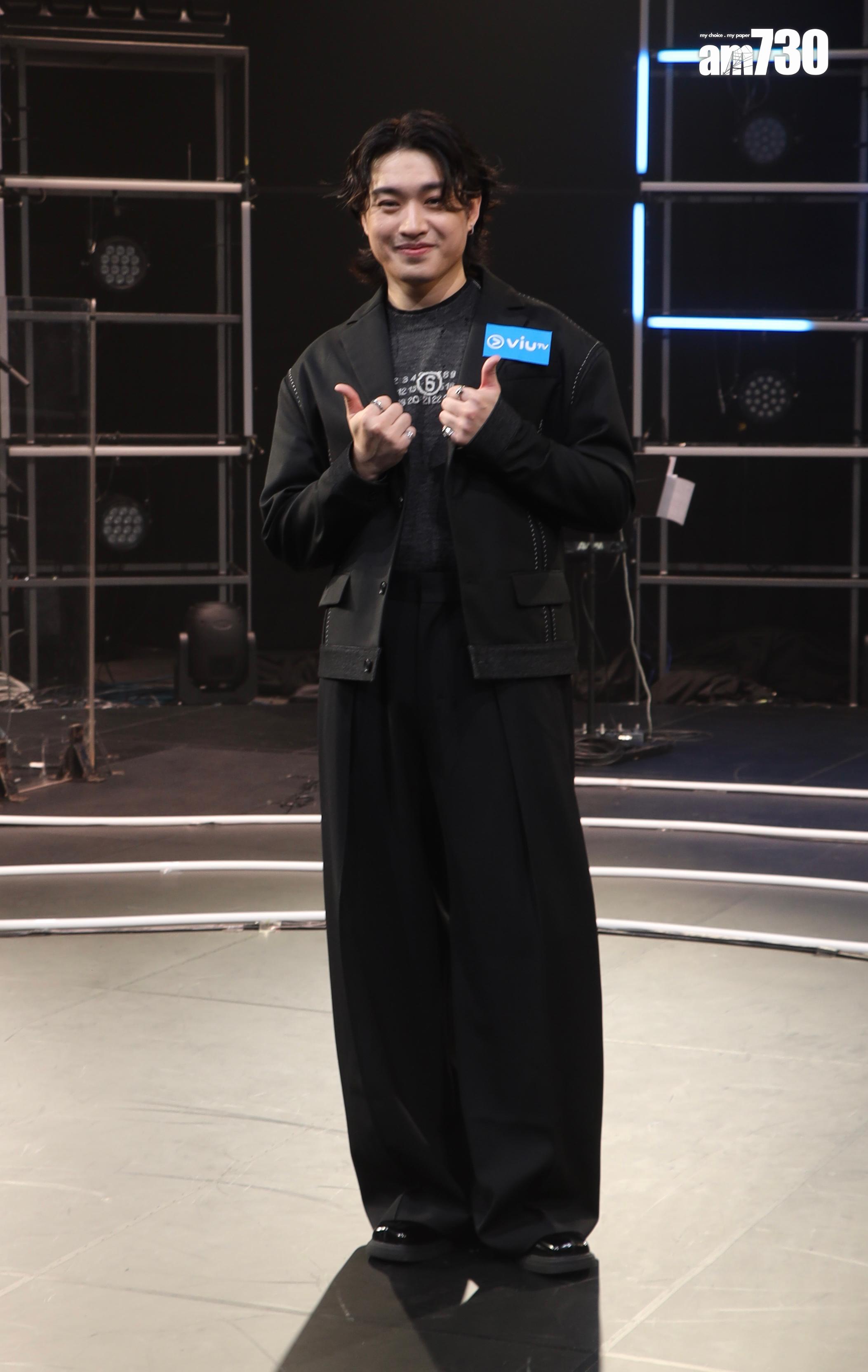 柳應廷強調在IG出po只想為團隊澄清非馬虎製作,不是要大家鍾意演唱會海報。(娛樂組攝)