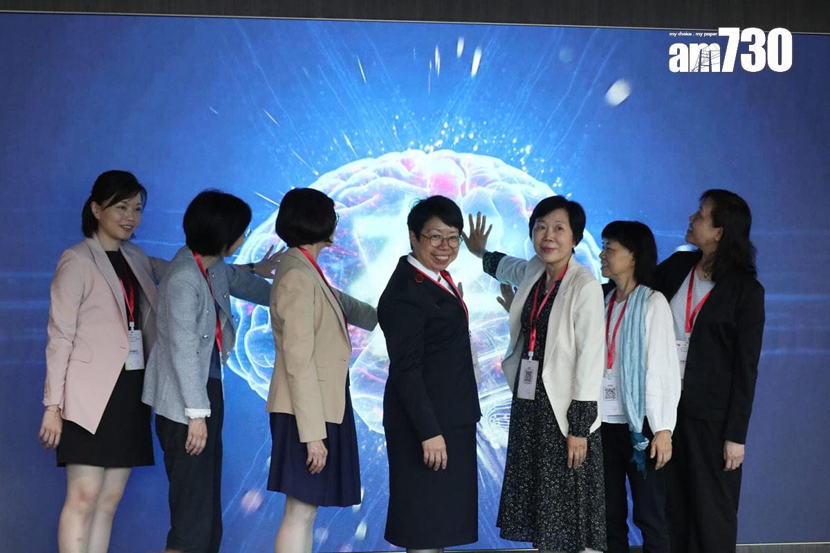 救世軍為教材套〈存「能」全「智」〉舉行啟動禮。(鍾式明攝)