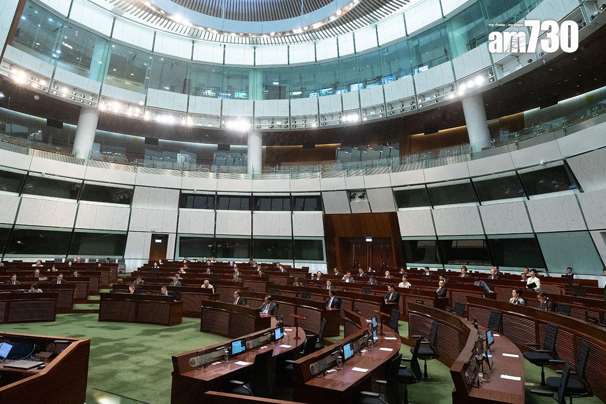 立法會大比數否決《同性伴侶關係登記條例草案》,為今屆立法會首次有政府法案遭否決。(資料圖片)