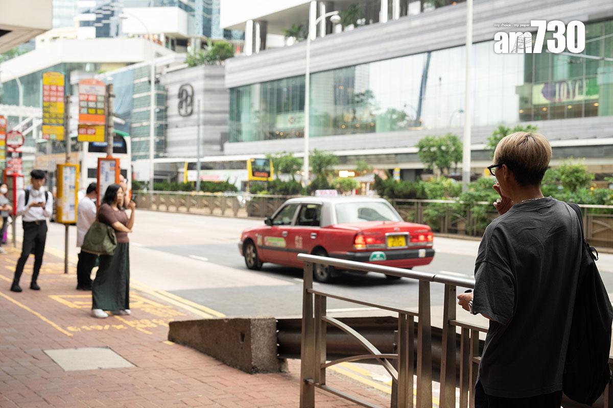 有議員建議政府應以地線標示3米禁煙區、候車區等。(資料圖片)