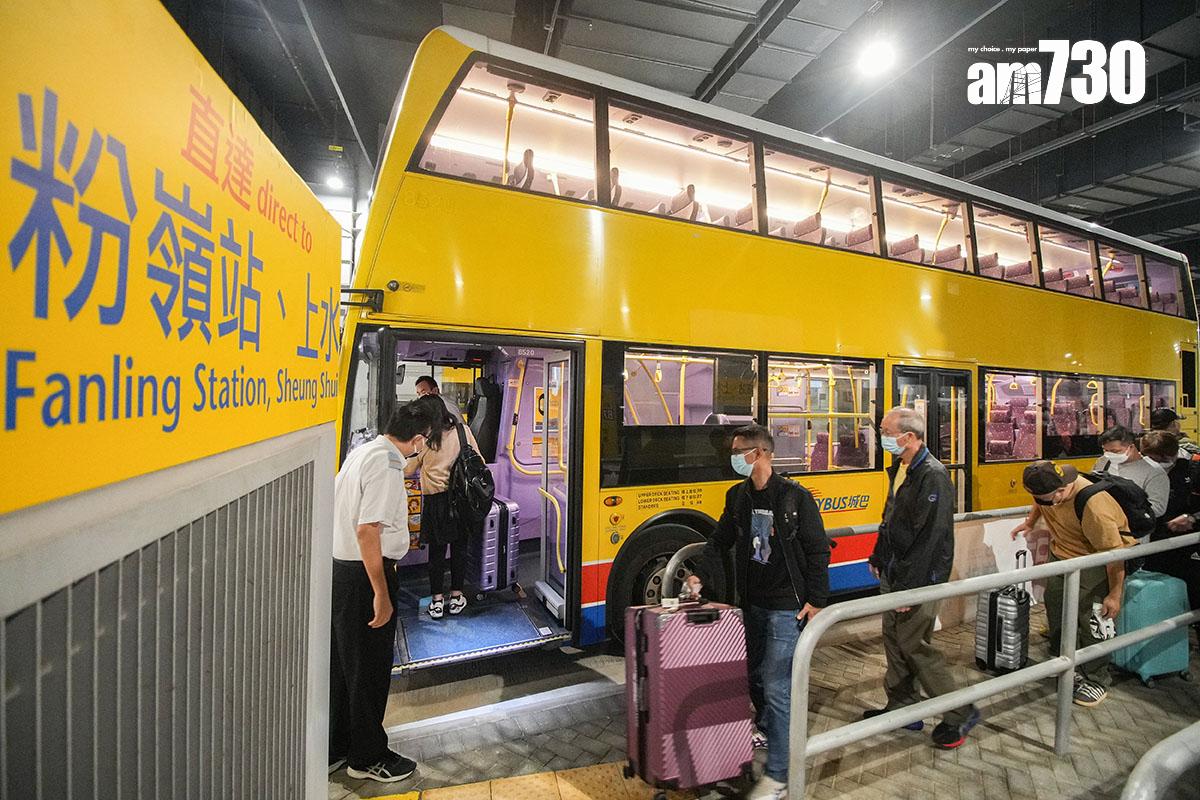 城巴在十一黃金周會視乎需求,加強香園圍B7及B8線服務。(資料圖片)