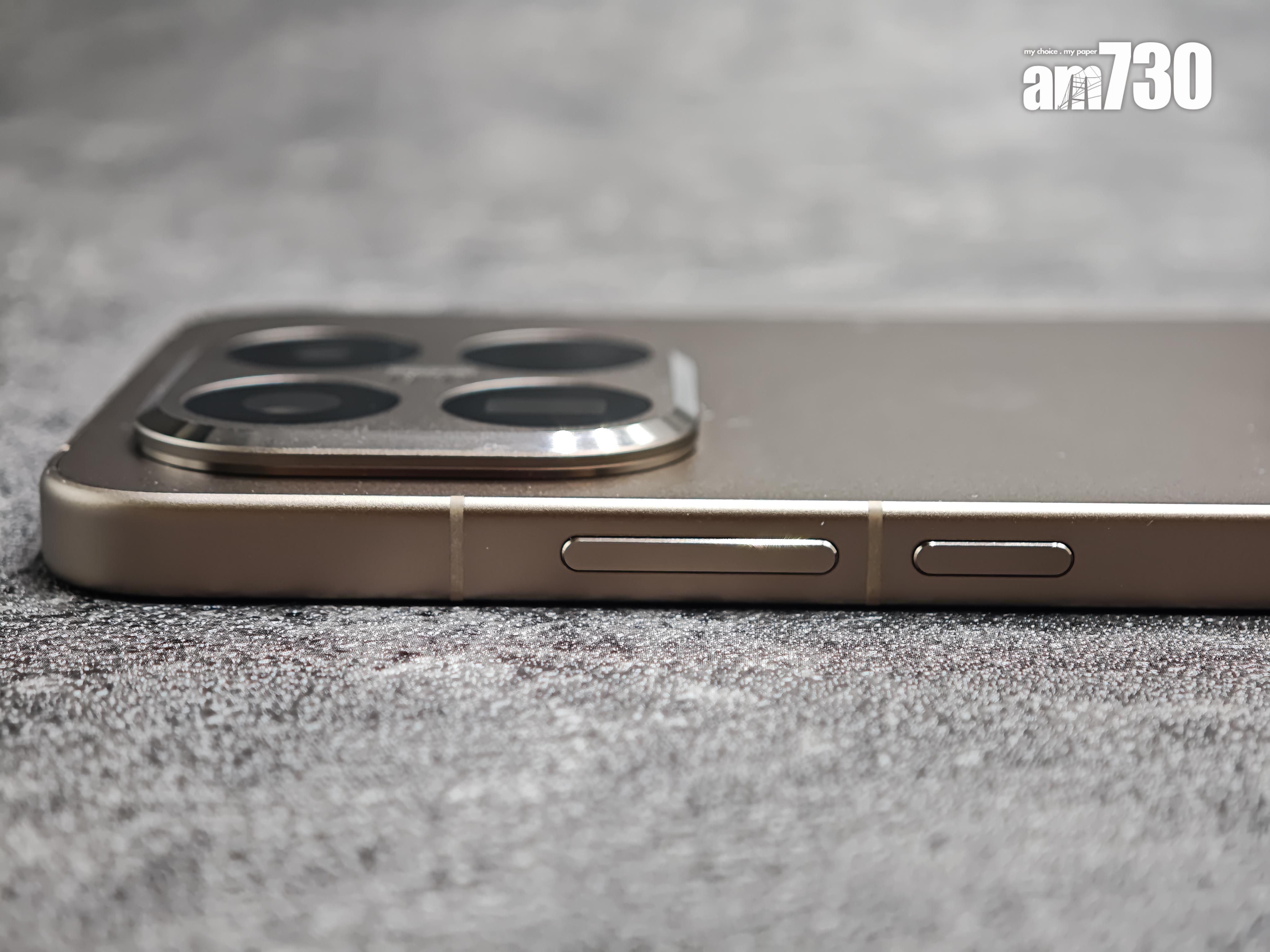 Xiaomi 15T Pro以平直邊框設計。