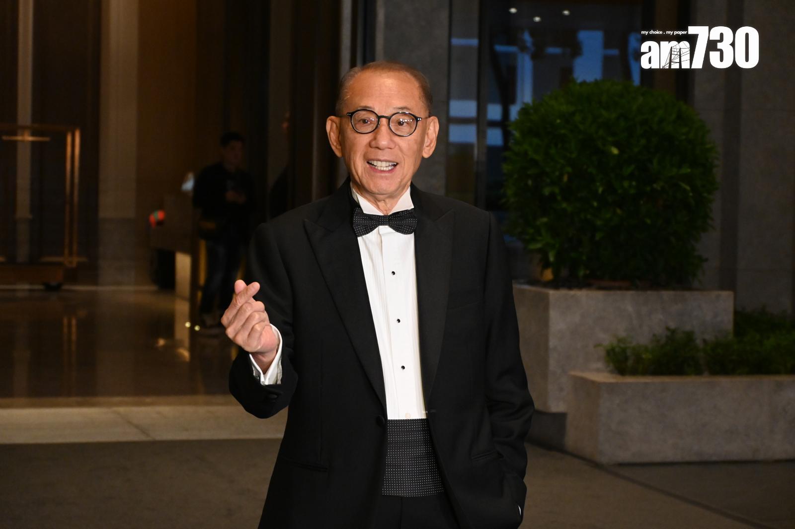 楊受成慶祝與陸小曼結婚40周年,在St.Regis延開21席。 (娛樂組攝)