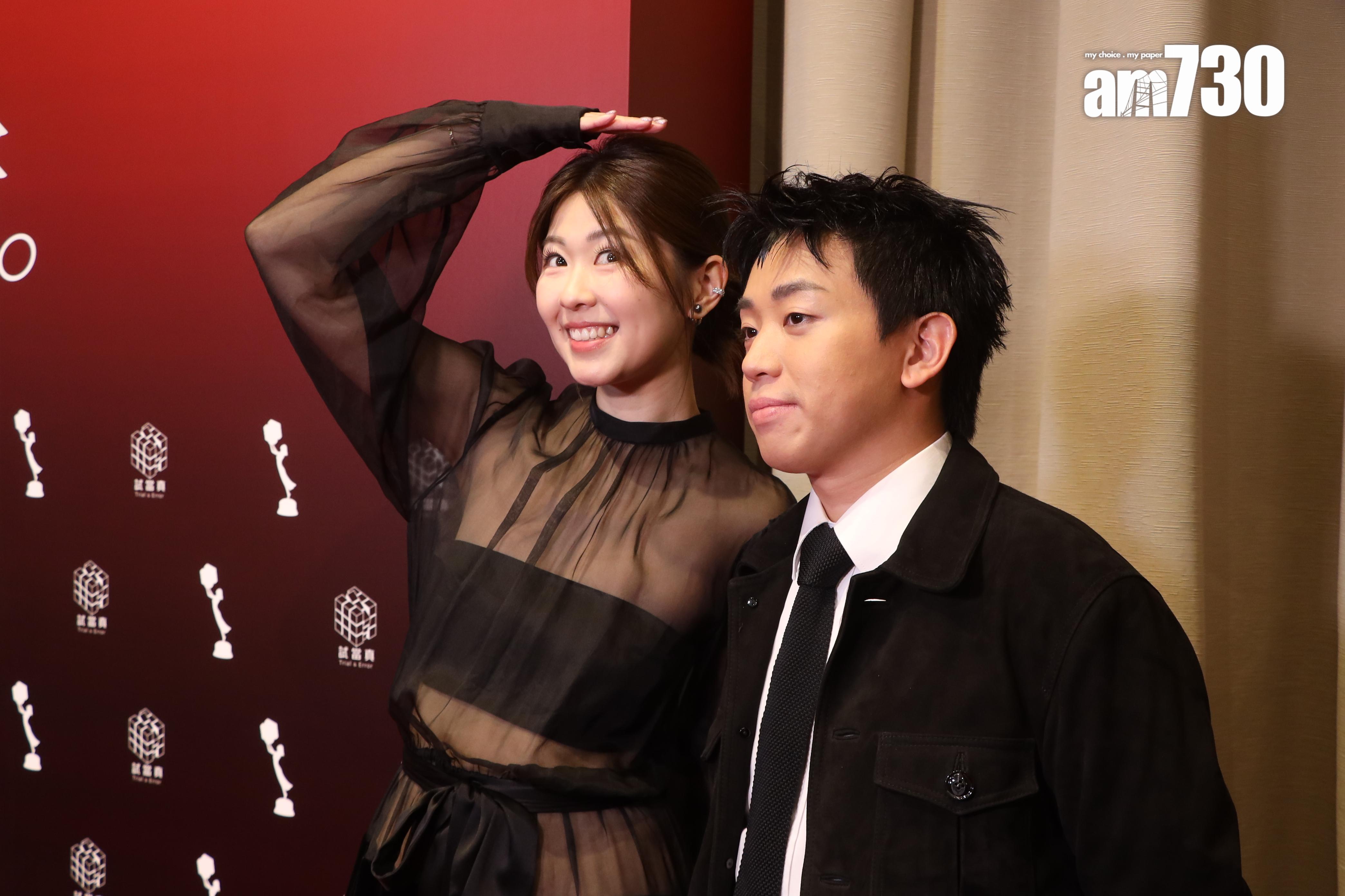 Hillary和岑珈其出席《試當真白金像獎》頒獎禮,這對《膠戰》「165 CP」比併高度。(娛樂組攝)