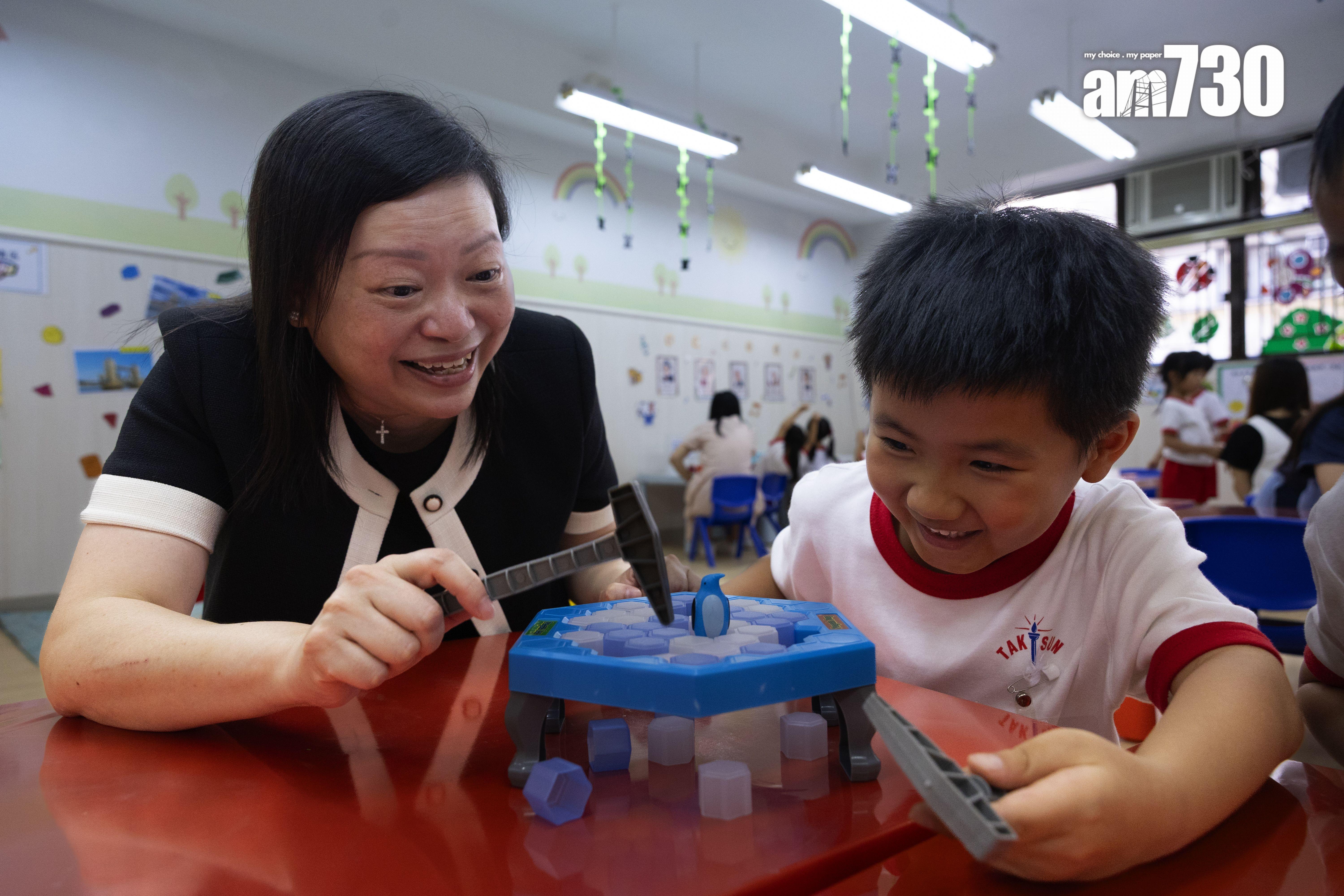 學生可選擇不同活動。(蘇文傑攝)