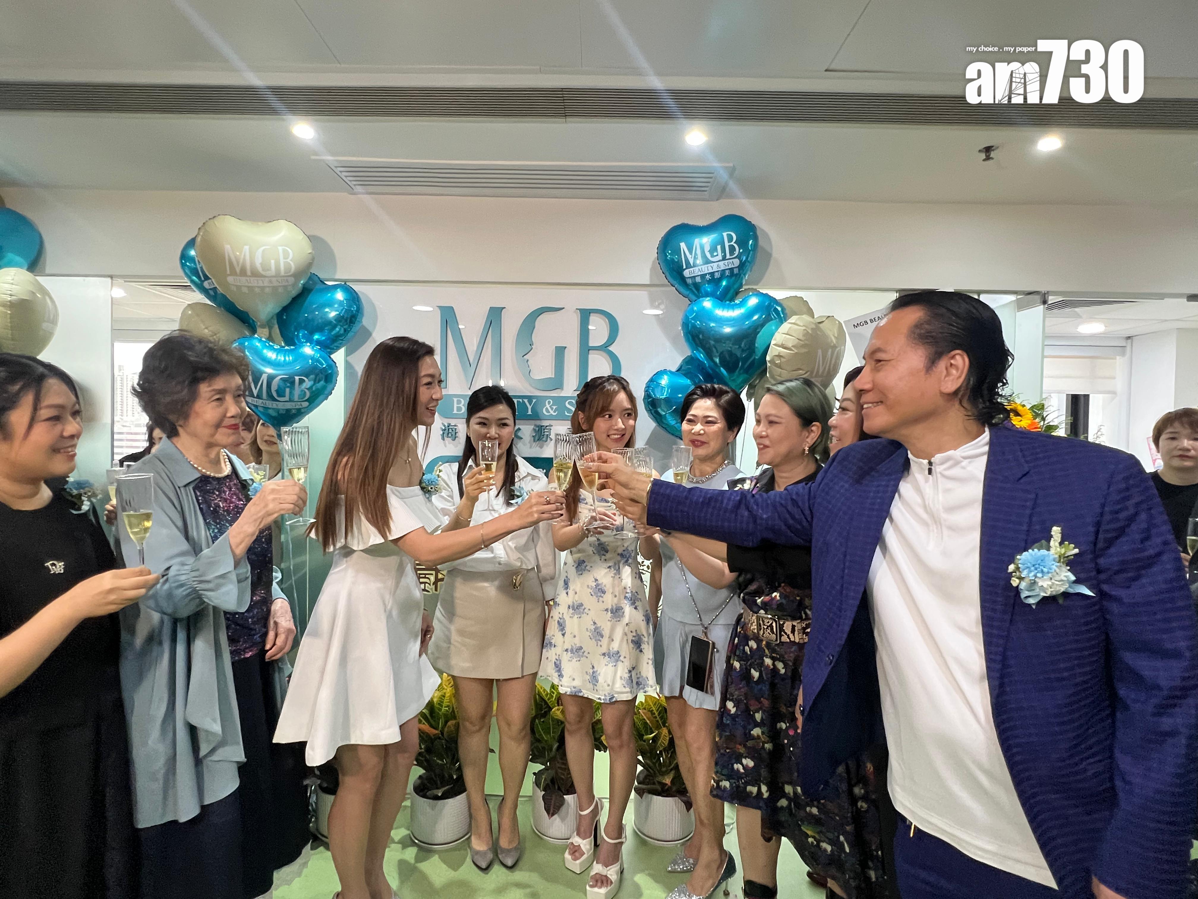 羅毓儀與姚嘉妮一齊為美容中心開幕擔任剪綵嘉賓。(娛樂組攝)