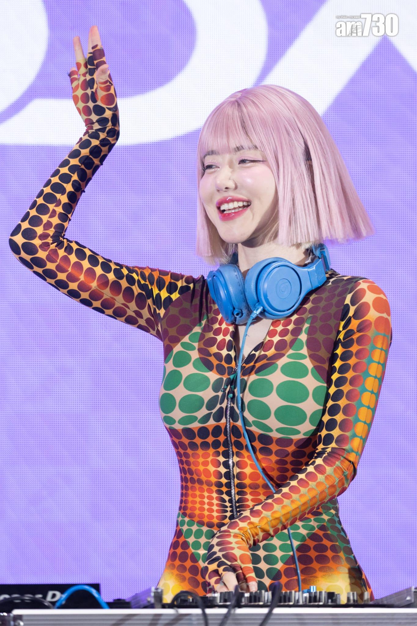 韓國火辣女神DJ SODA到亞博為DesignerCon活動擔任表演嘉賓。 (蘇文傑攝)