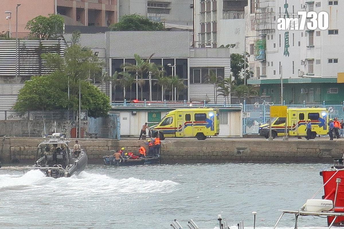 樺加沙襲港期間,有母子觀浪期間被海浪捲落海。(資料圖片/鍾式明攝)