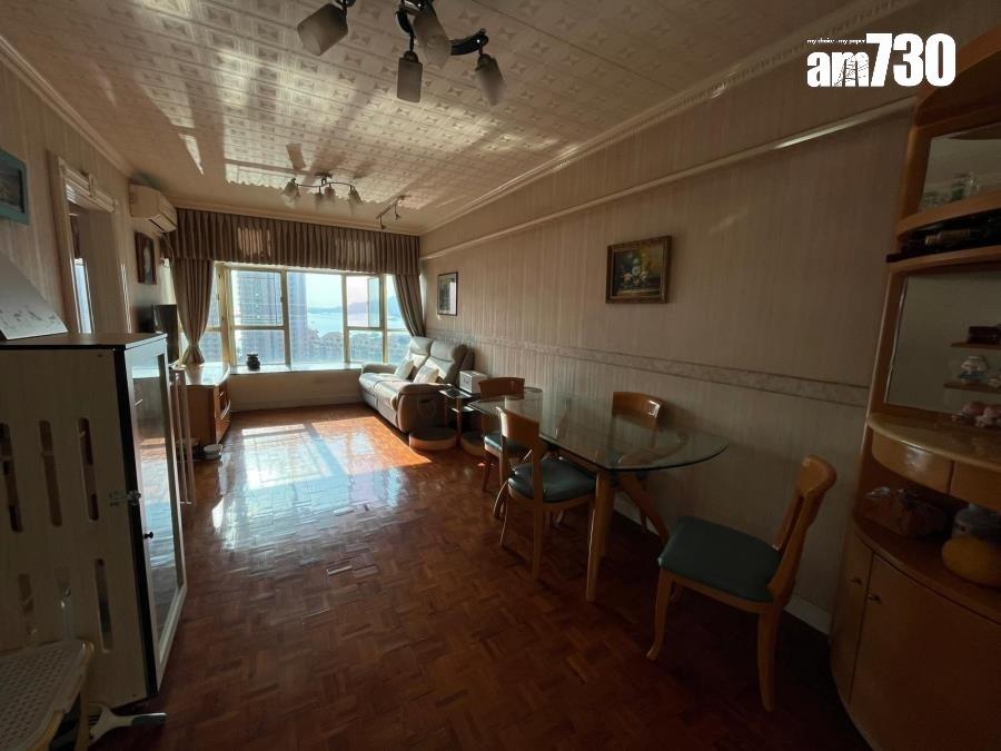 黃金海岸望遊艇會海景兩房 外區上車客講價8%入手 呎價「8字頭」(有圖)|二手樓成交