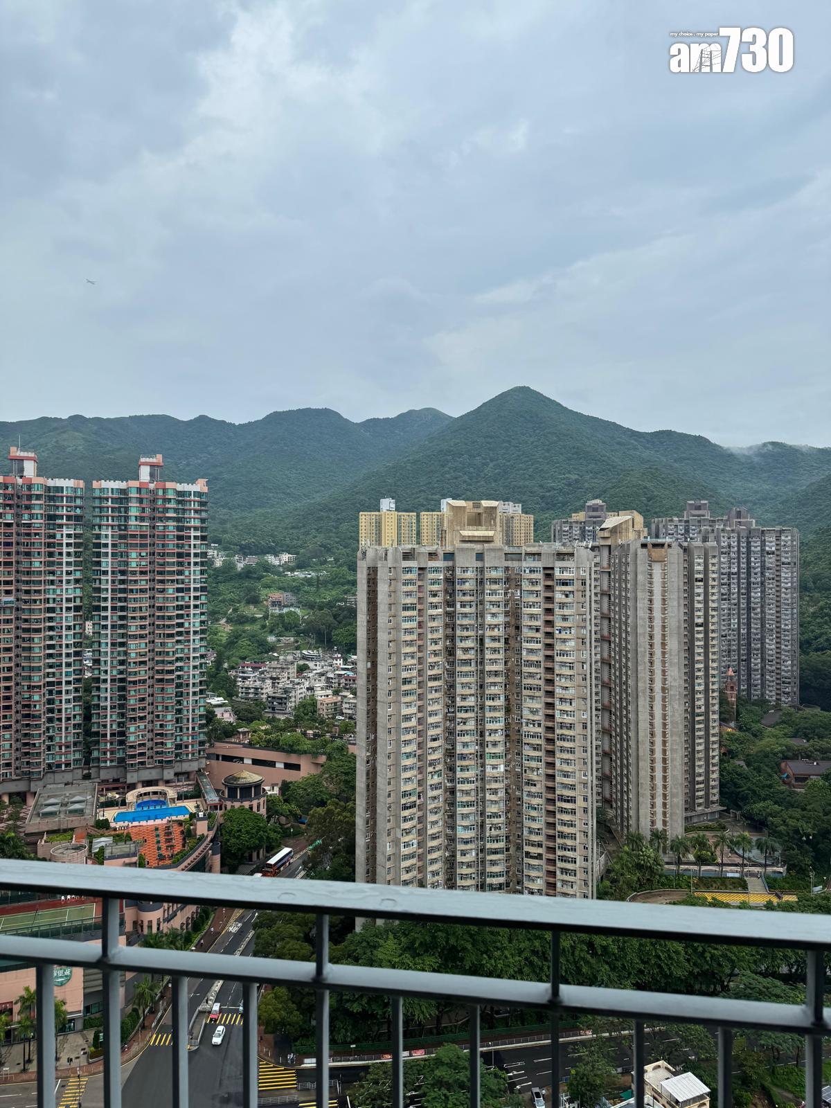 半新居屋連裝修兩房3個月減價40萬 成交呎價「9字頭」(多圖)|二手成交