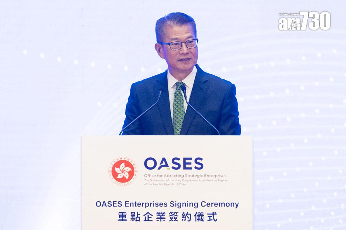 陳茂波表示,今批企業首次包括結合科技與藝術娛樂的文化創意企業。(蘇文傑攝)