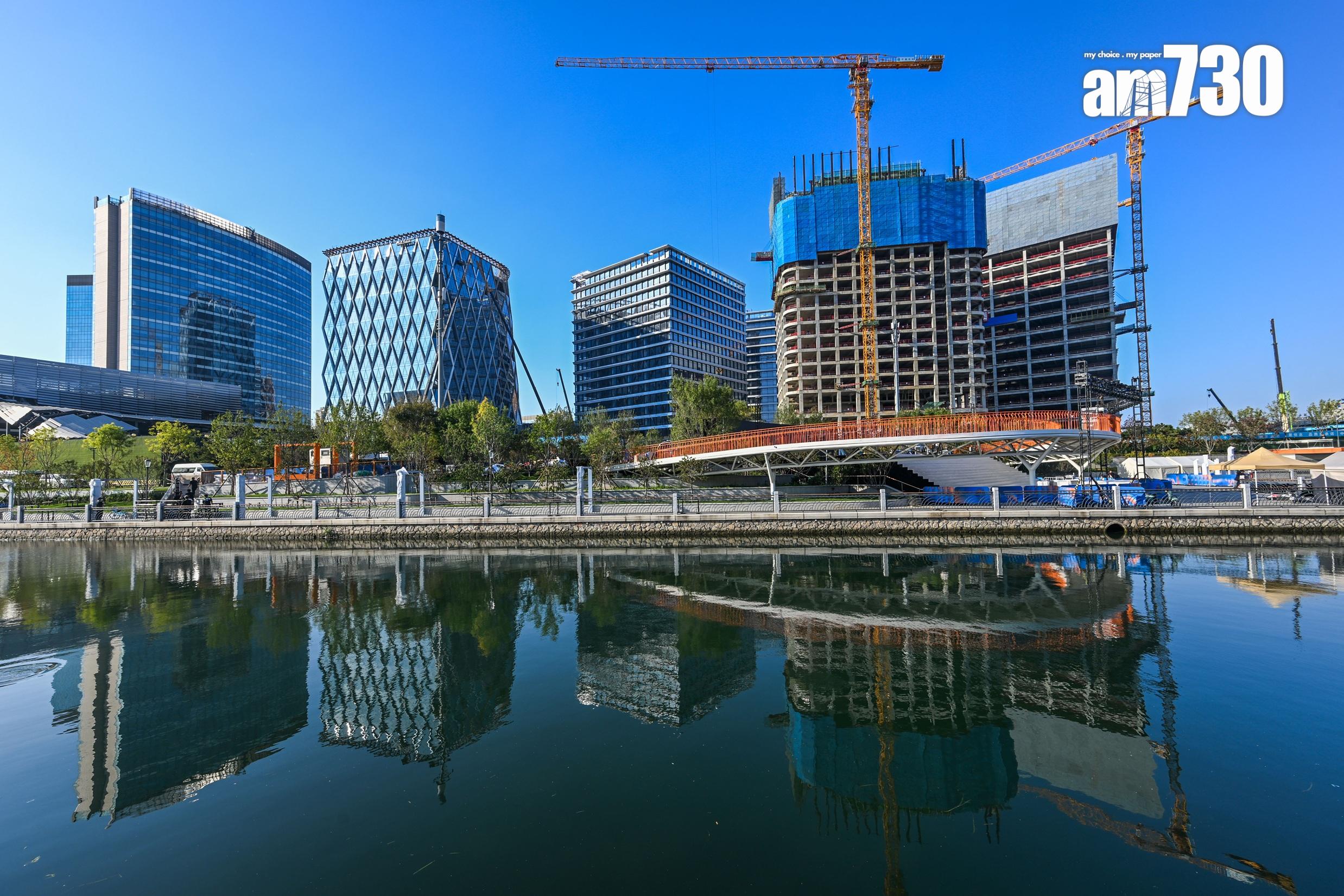 太古地產:北京太古坊綜合發展項目全期8座大樓平頂