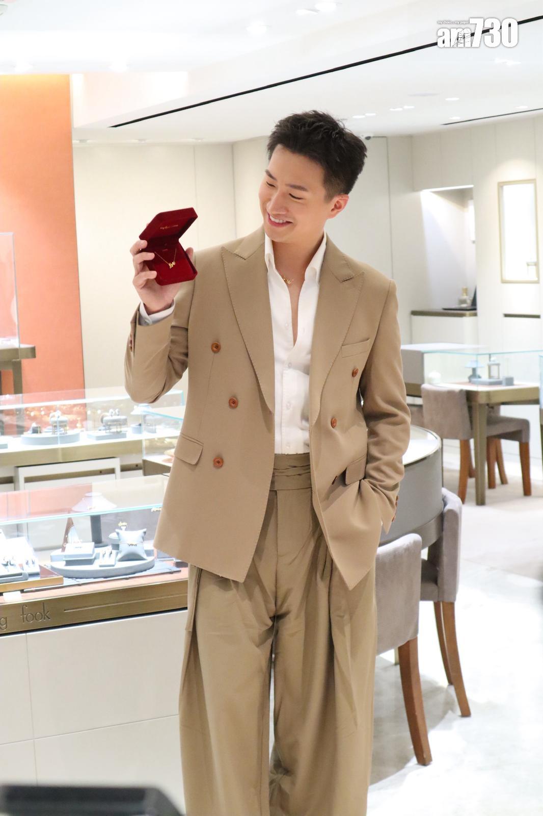 曾展望表示會買入品牌推的系列首飾予葉蒨文。(娛樂組攝)