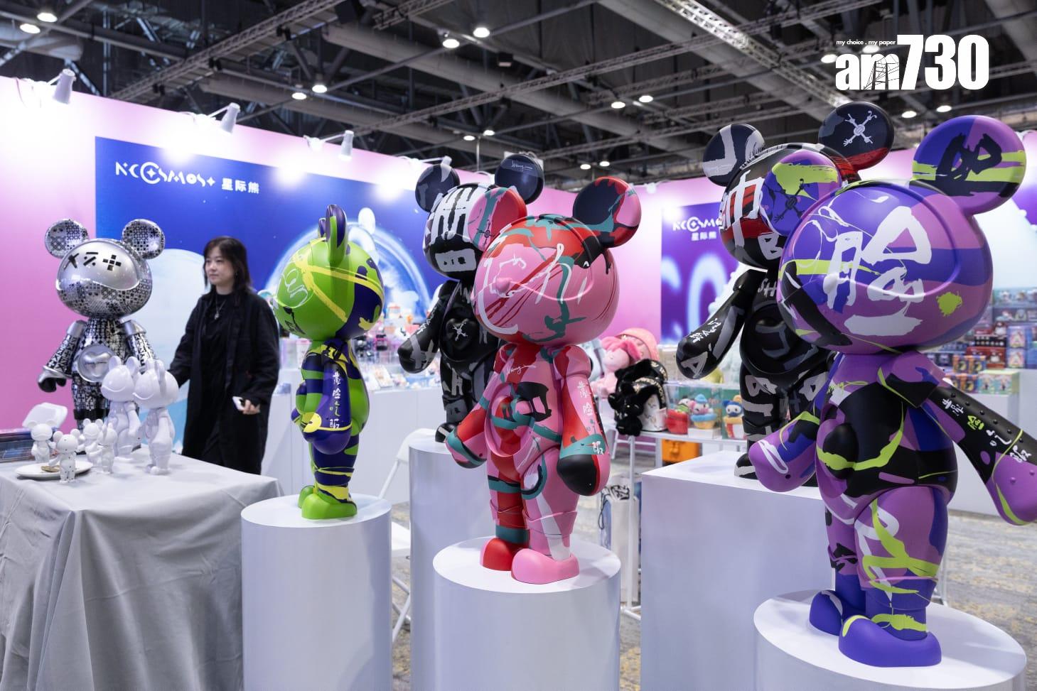 DesignerCo香港站亞博館開鑼 匯聚逾百人氣IP 「香港館」展示香港玩具史 (蘇文傑攝)