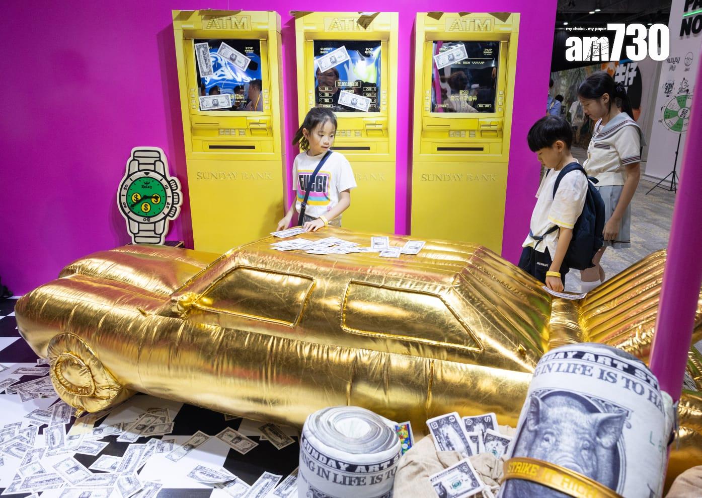 DesignerCo香港站亞博館開鑼 匯聚逾百人氣IP 「香港館」展示香港玩具史 (蘇文傑攝)