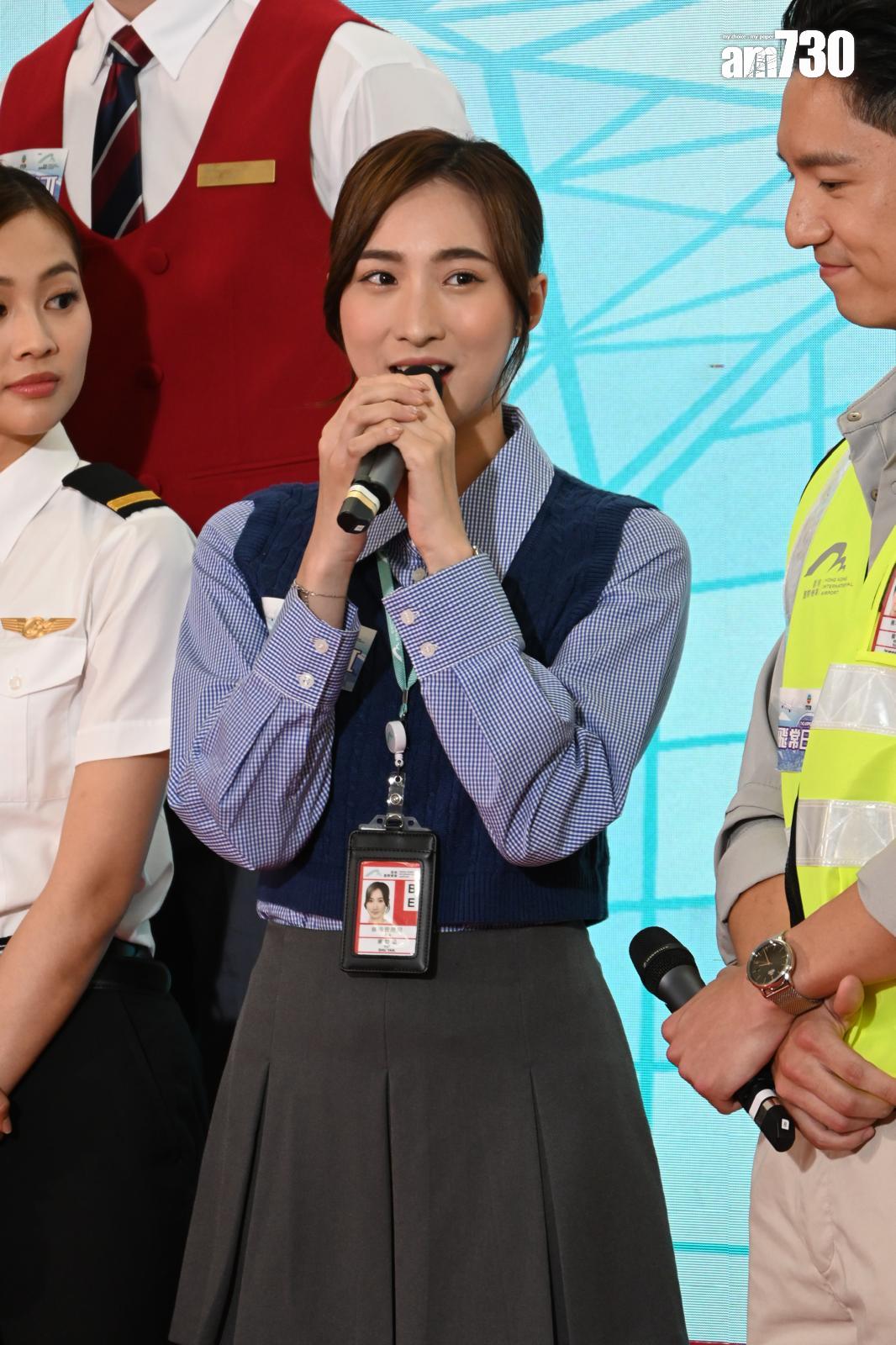 鍾柔美在新一輯有份拍攝。(娛樂組攝)