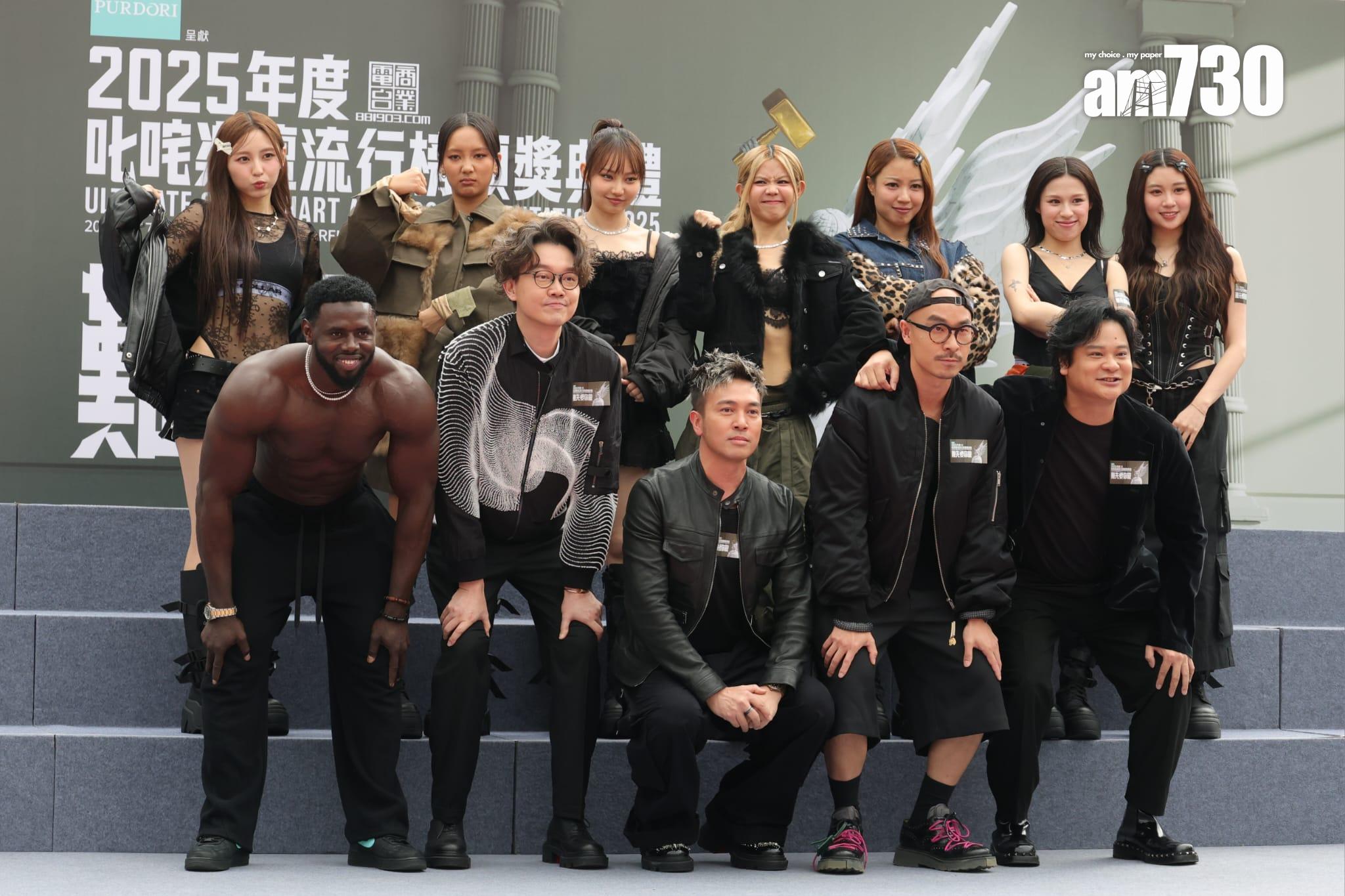 健美先生MC跟Dear Jane、COLLAR合照。(吳康琦攝)