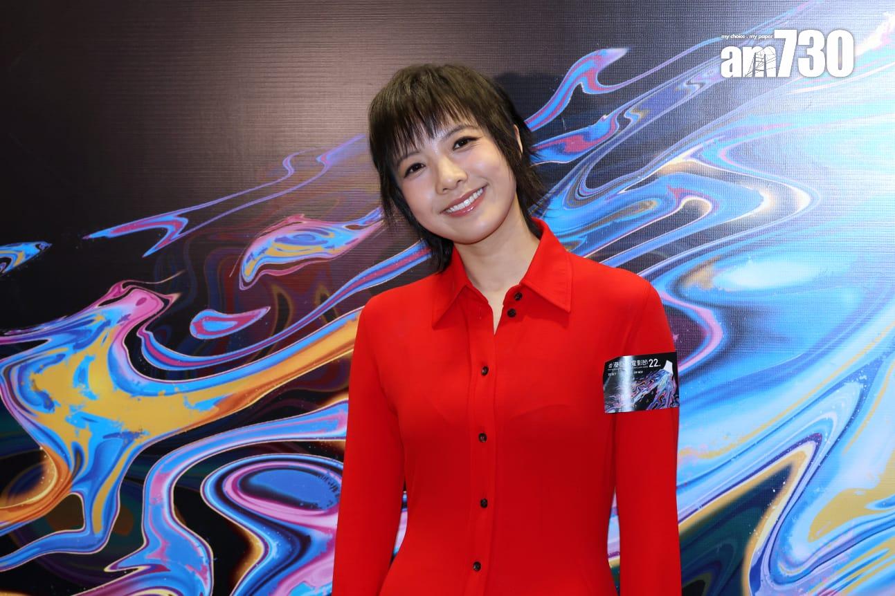 鍾雪瑩感謝外界關注《世外》,會欣然接受所有批評。(林俊源攝)