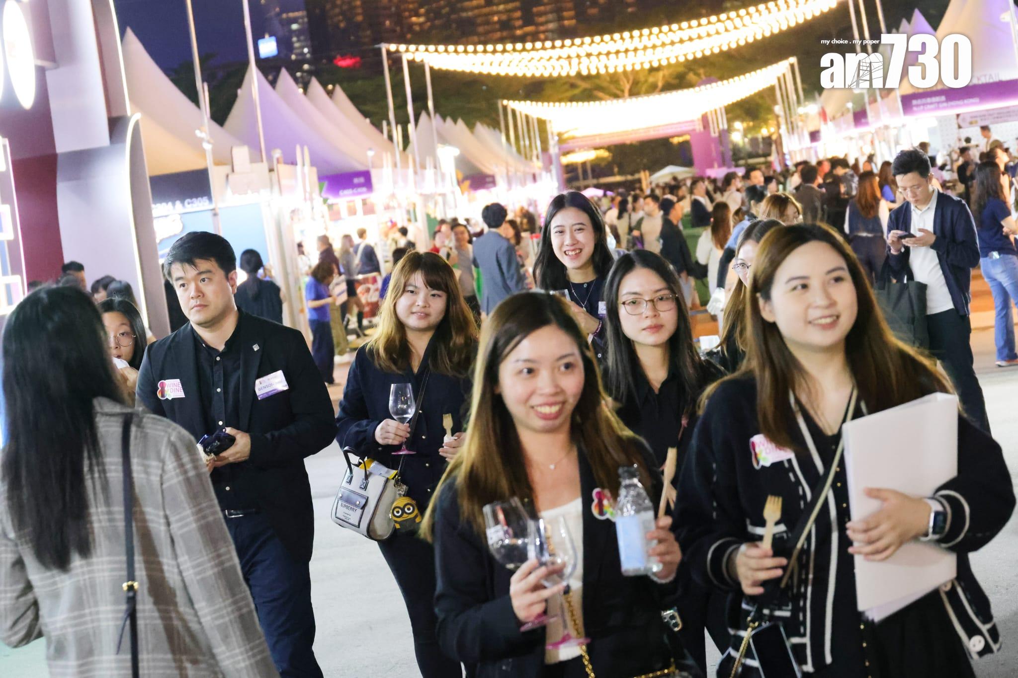 美酒佳餚巡禮一連四日中環海濱開鑼 (吳康琦攝)