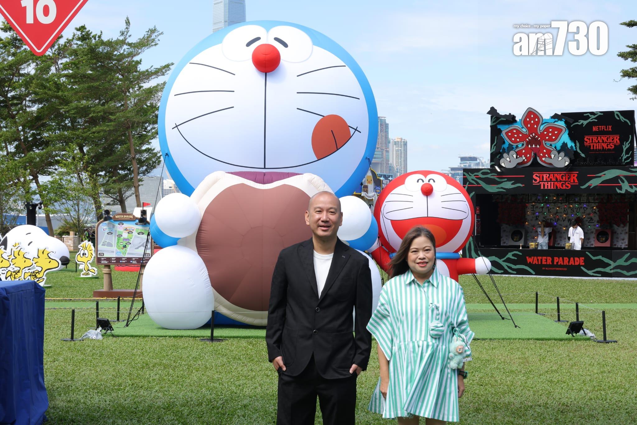 維港海上大巡遊呈現4卡通海上充氣雕塑(林俊源攝)