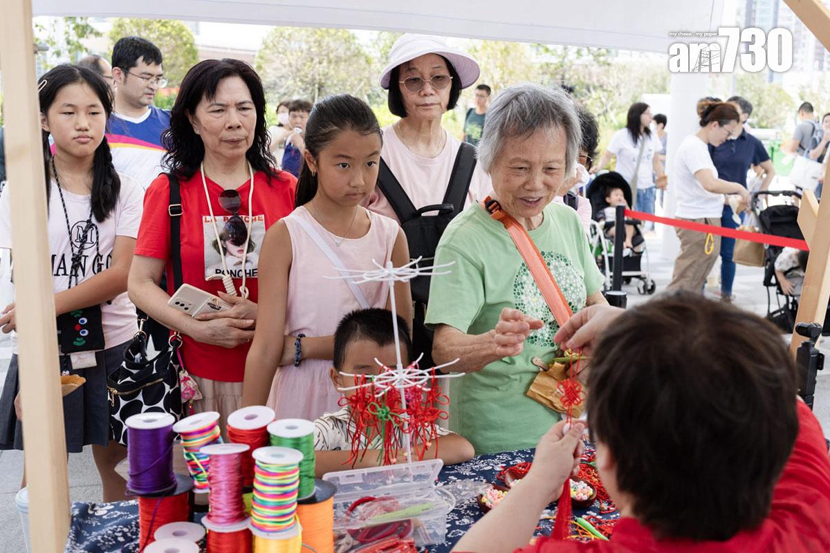 啟德體育園今日舉行國慶同樂日及國安展覽。(周令知攝)
