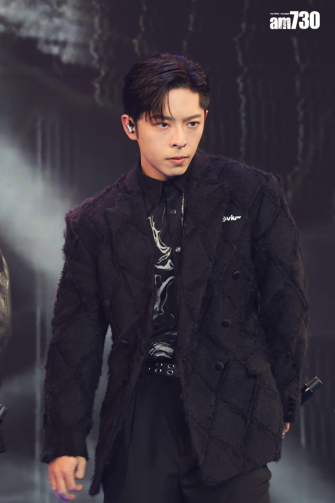 MIRROR跳唱《Day 0》及《BOSS》。(吳康琦攝)