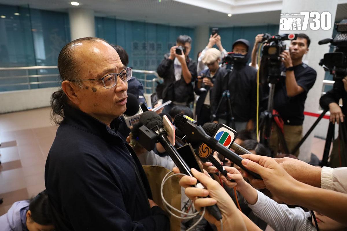 投得快餐攤檔的陳先生稱,將出售魚蛋、燒賣、蝦多士等小食。(鍾式明攝)