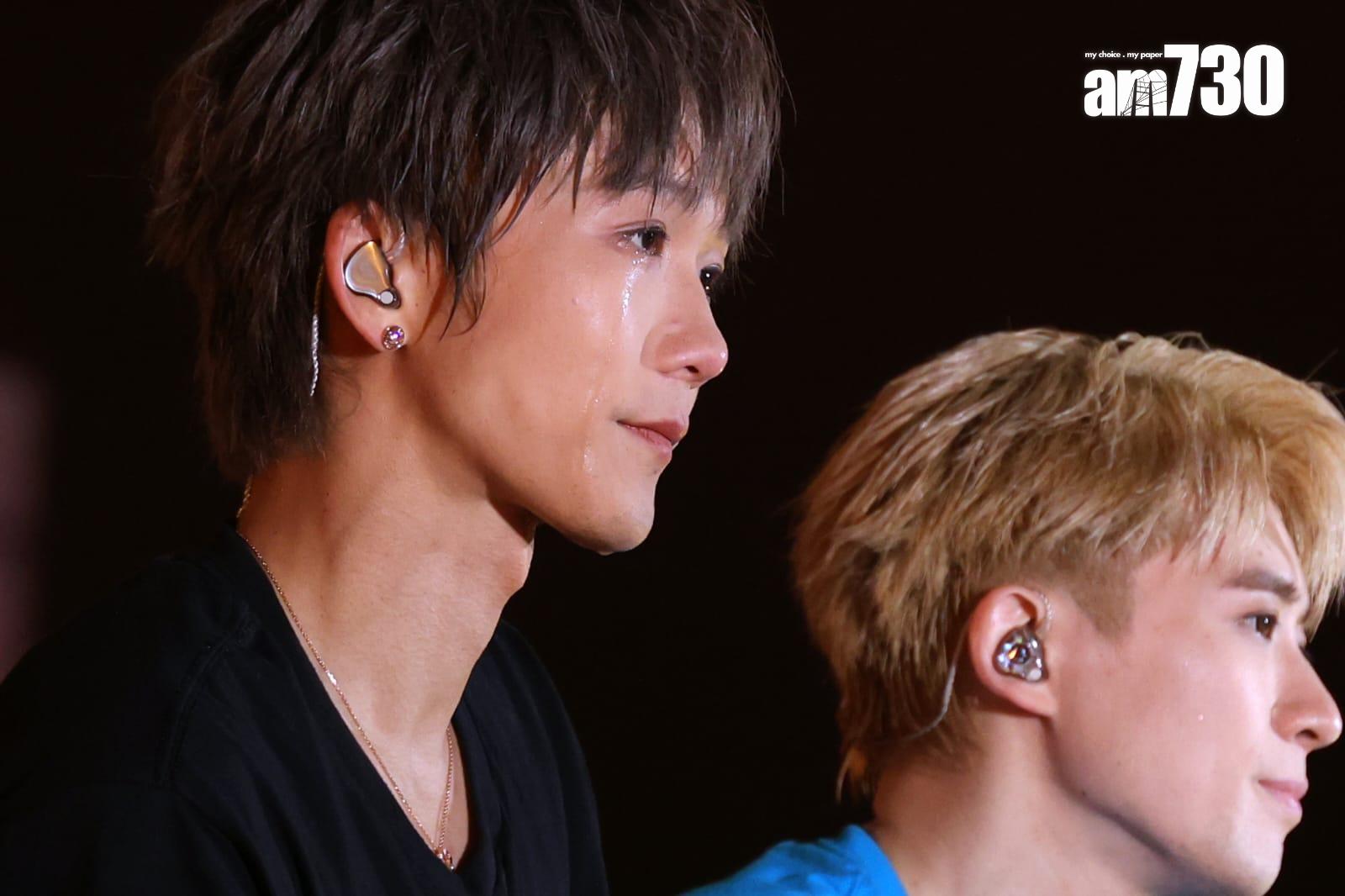 Alton在真情分享環節眼濕濕,當唱《Easy》和《大丈夫》時,忍不住落下男兒淚。