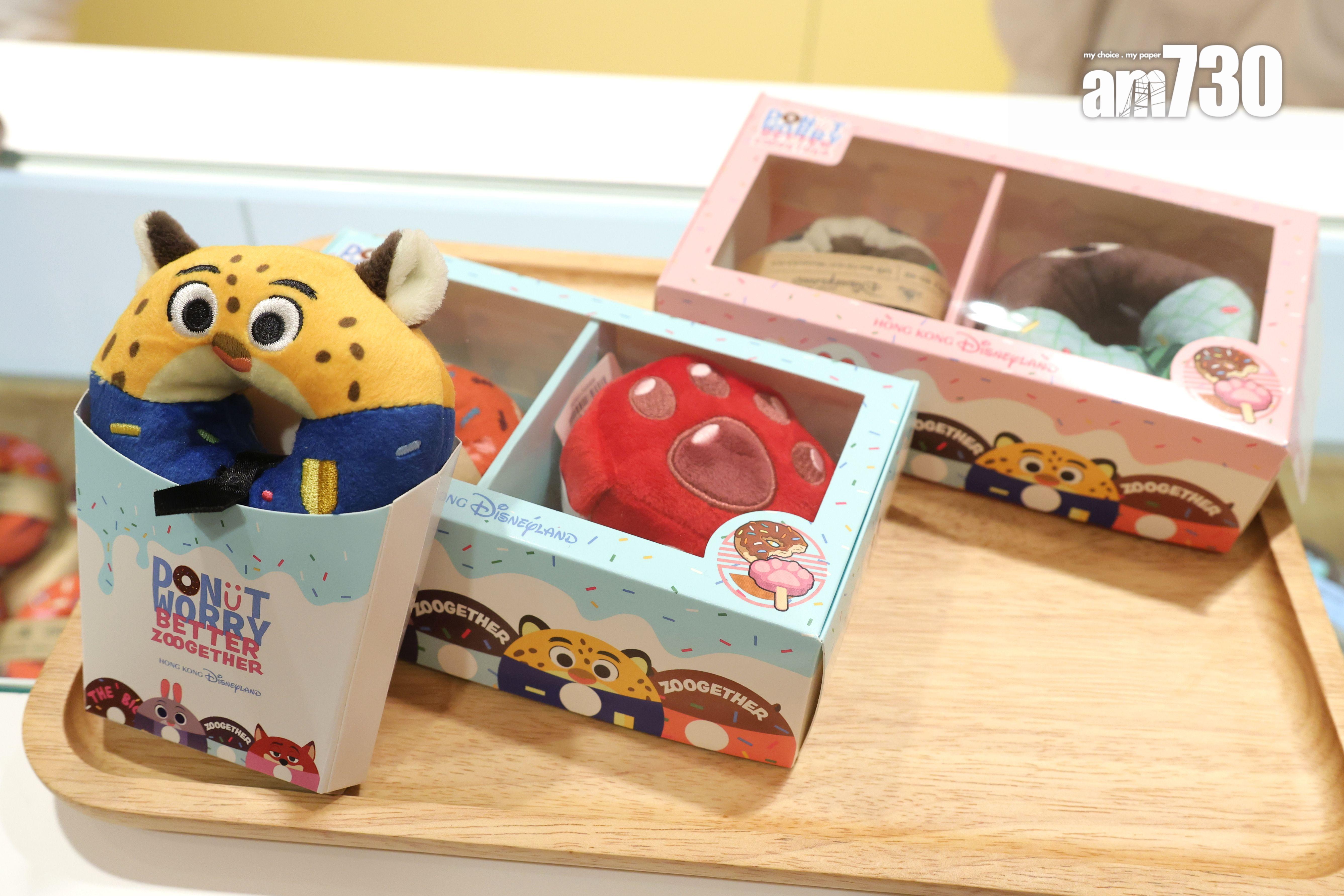 自組冬甩禮「襪」盒。(林俊源攝)