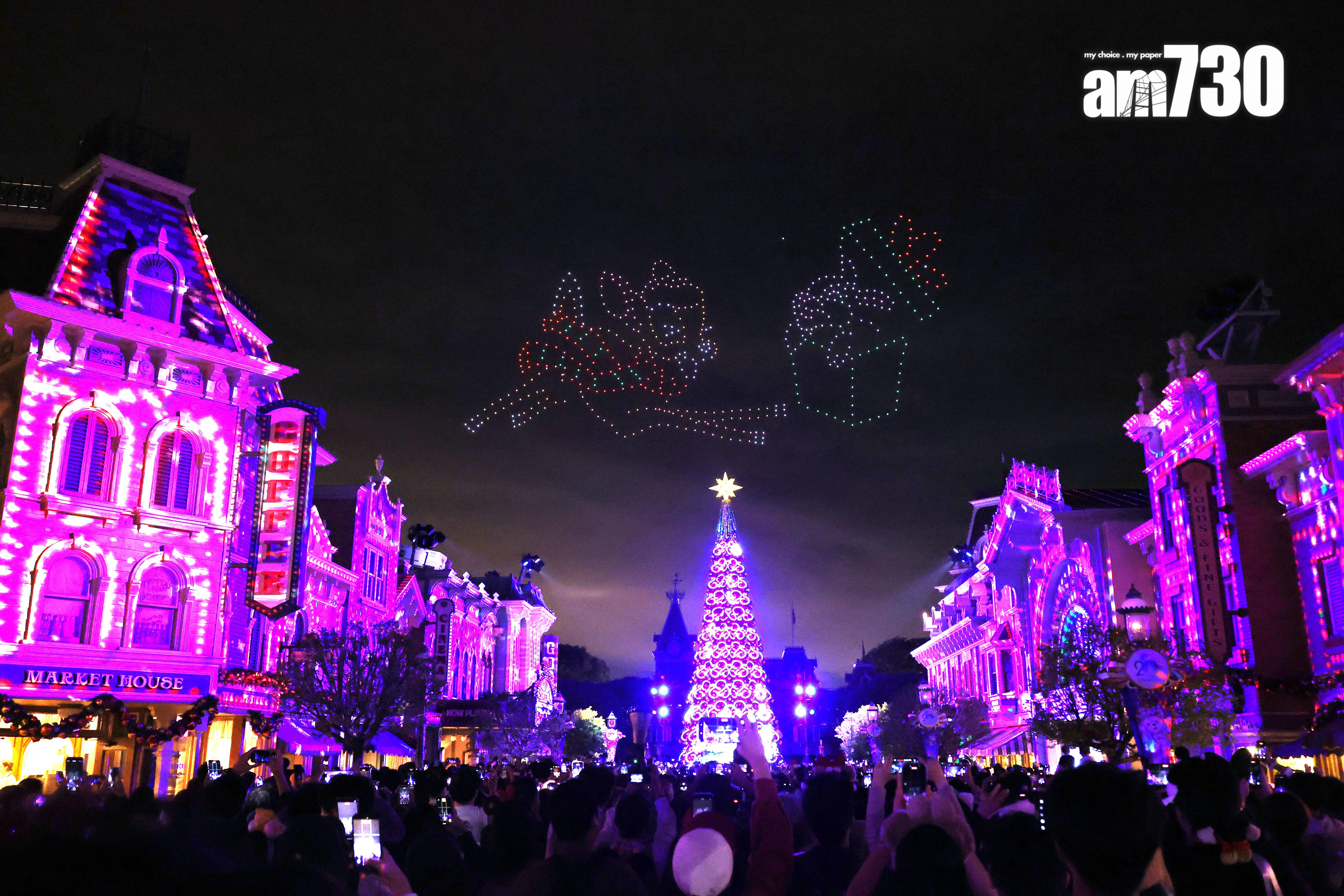 麋鹿與禮物盒圖案。(林俊源攝)