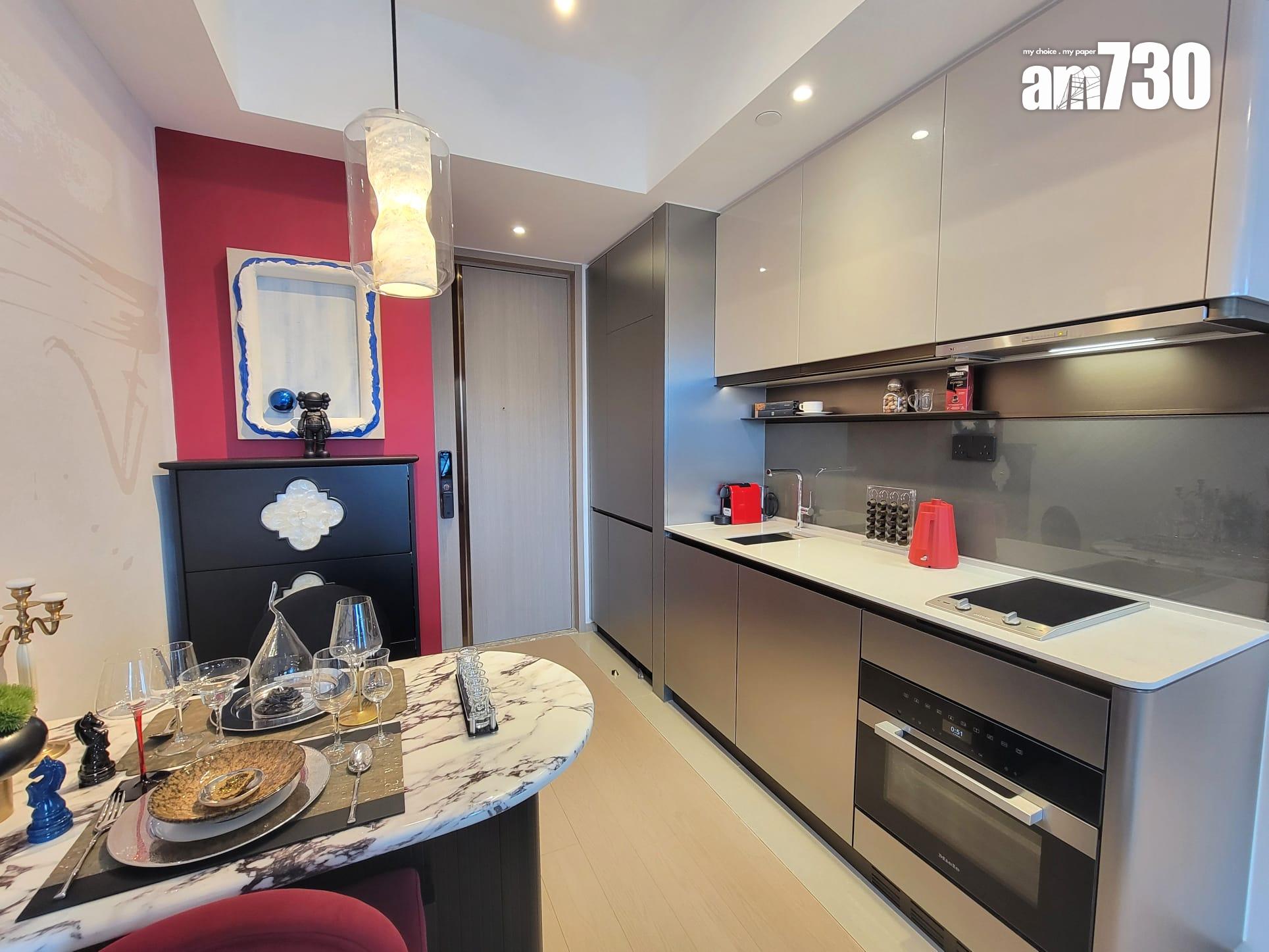 啟德海灣示範單位|450呎連裝修傢俬現樓兩房 一改動令全屋增添亮點(多圖有片)|啟德新盤