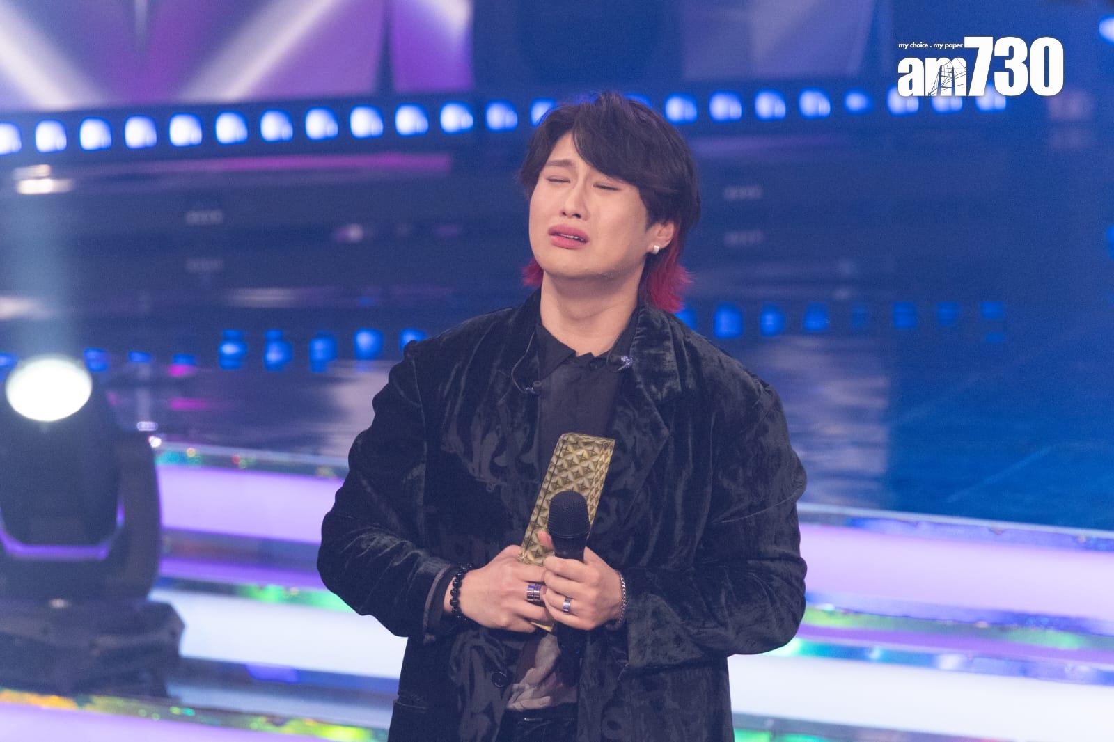 馮熙燮接受訪問指勇奪冠軍後於台上感動落淚。(蘇文傑攝)