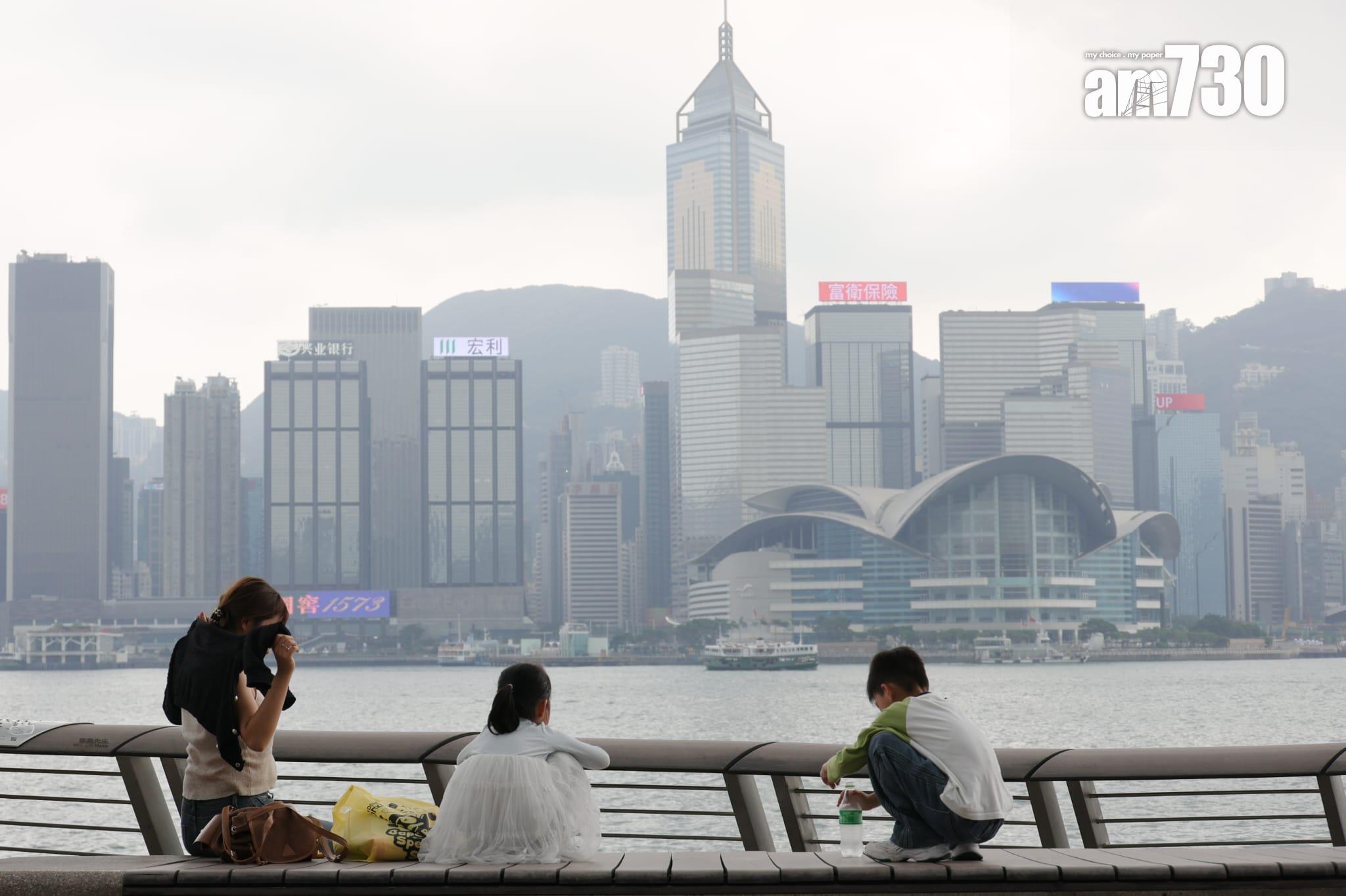 天文台將於明午改掛一號風球。(吳康琦攝)