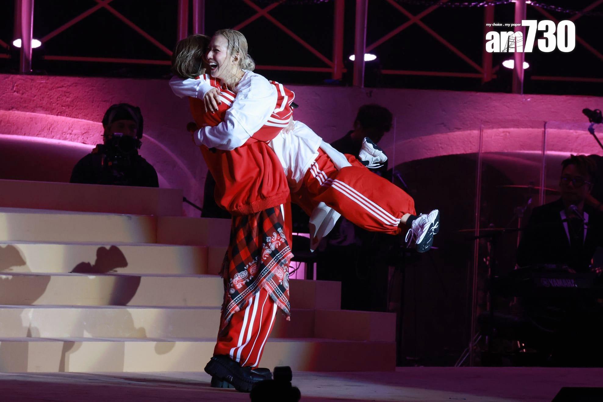 鄭秀文Sammi與張敬軒《Most Wanted 》拉闊音樂會,送上跳唱Medley。(林俊源攝)